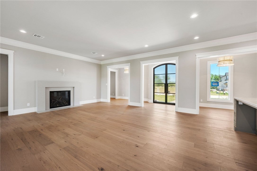 Bryan, Texas, 77802, United States, 4 Bedrooms Bedrooms, ,5 BathroomsBathrooms,Residential,Active,1747345