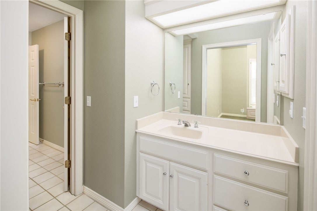 College Station, Texas, 77845, United States, 5 Bedrooms Bedrooms, ,4 BathroomsBathrooms,Residential,Active,1995286