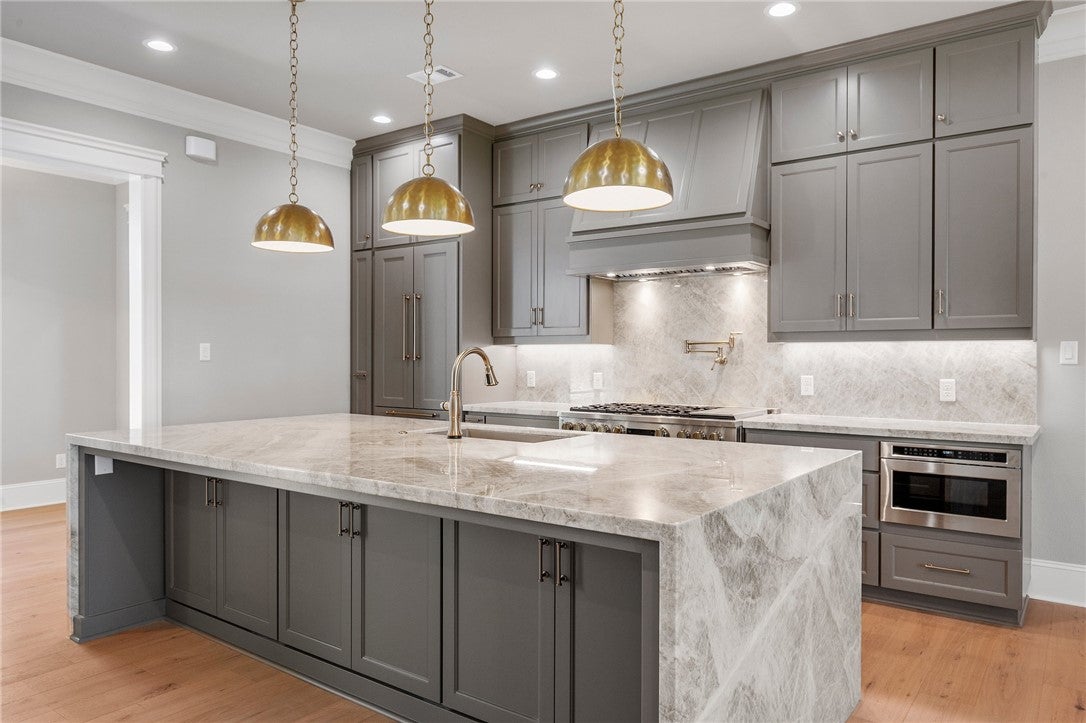 Bryan, Texas, 77802, United States, 4 Bedrooms Bedrooms, ,5 BathroomsBathrooms,Residential,Active,1747345