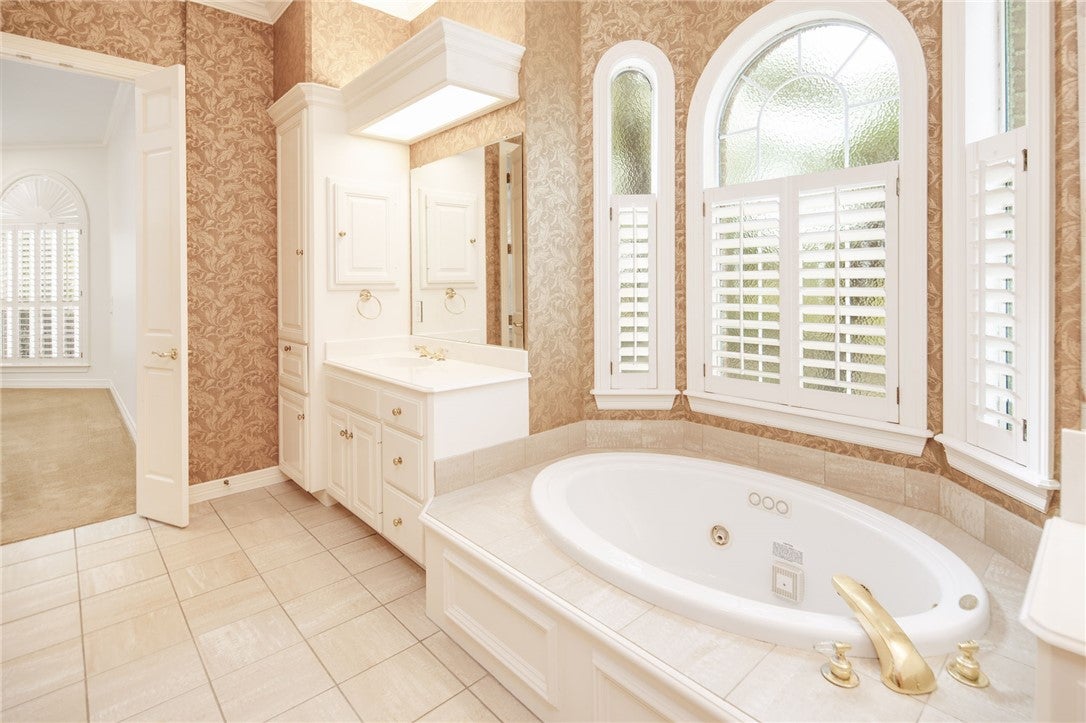 College Station, Texas, 77845, United States, 5 Bedrooms Bedrooms, ,4 BathroomsBathrooms,Residential,Active,1995286