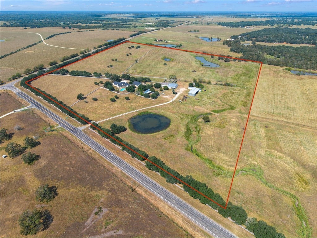 Bryan, Texas, 77808, United States, 6 Bedrooms Bedrooms, ,8 BathroomsBathrooms,Residential,Active,1960115