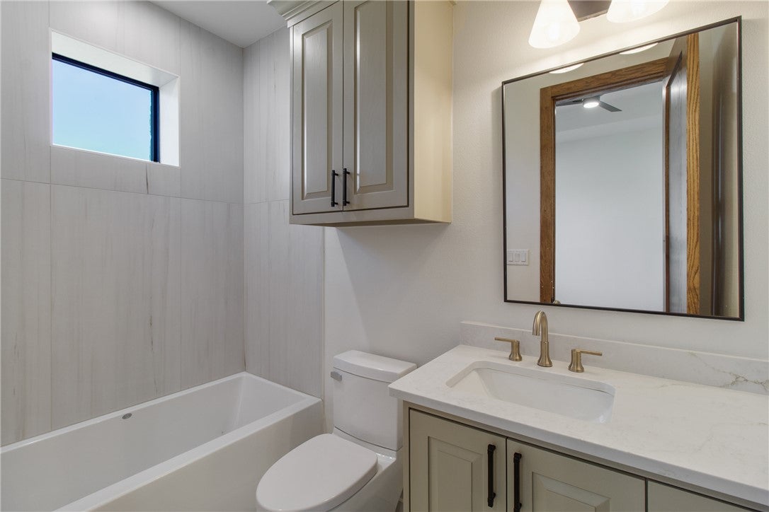 College Station, Texas, 77845, United States, 3 Bedrooms Bedrooms, ,3 BathroomsBathrooms,Residential,Active,2011841