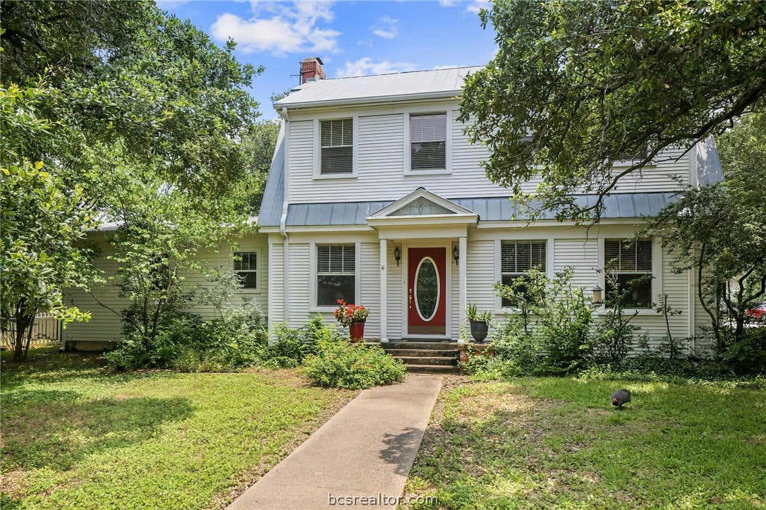 600 GUERNSEY ST, COLLEGE STATION, TX 77840, photo 1 of 50