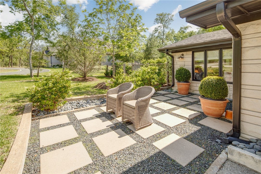 Bryan, Texas, 77802, United States, 3 Bedrooms Bedrooms, ,4 BathroomsBathrooms,Residential,Contingent,1798007