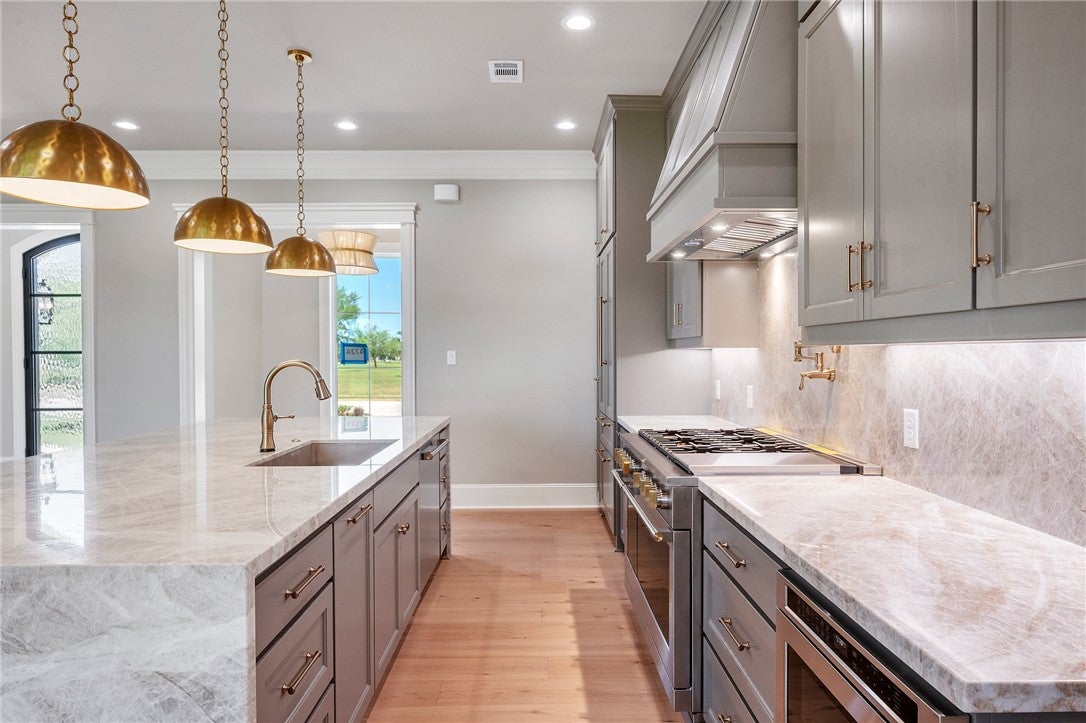 Bryan, Texas, 77802, United States, 4 Bedrooms Bedrooms, ,5 BathroomsBathrooms,Residential,Active,1747345