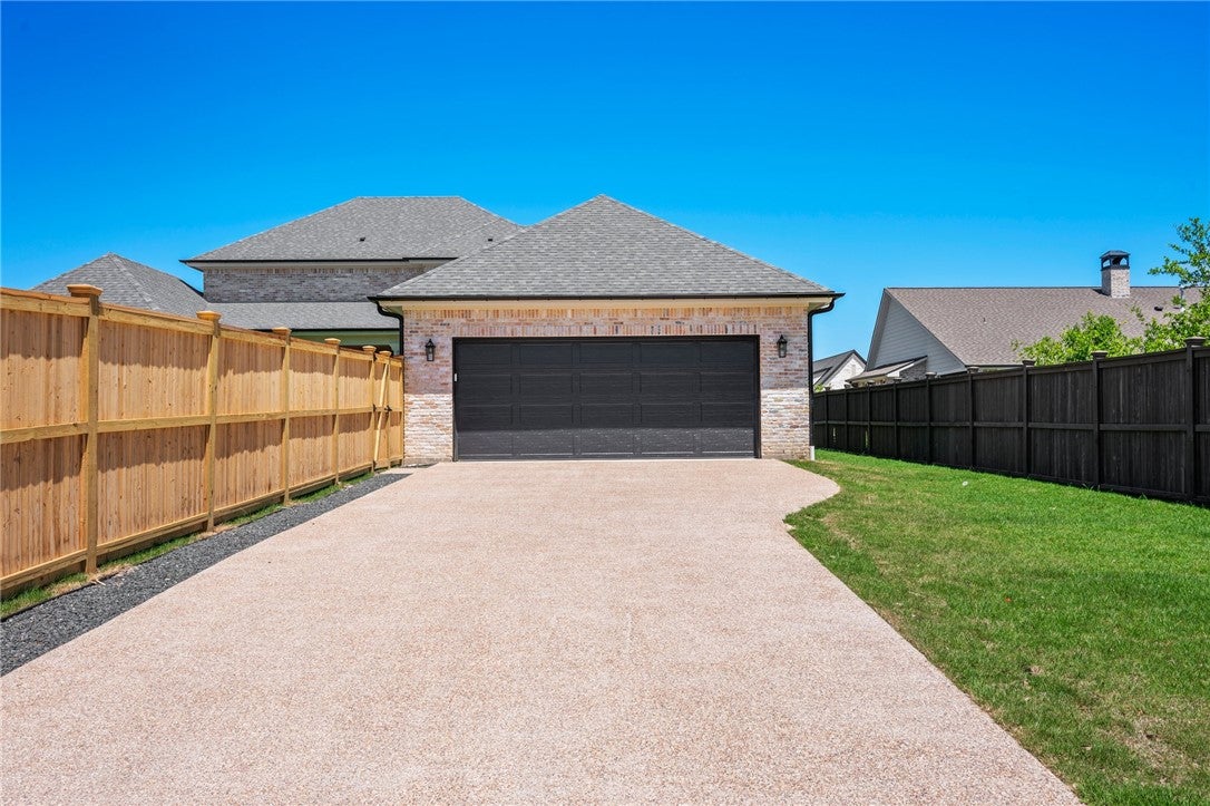 Bryan, Texas, 77802, United States, 4 Bedrooms Bedrooms, ,5 BathroomsBathrooms,Residential,Active,1747345