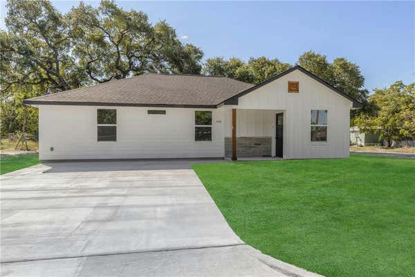 1404 OAKWOOD ST, NAVASOTA, TX 77868 - Image 1