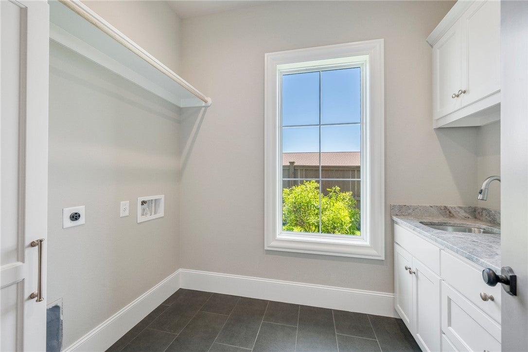 Bryan, Texas, 77802, United States, 4 Bedrooms Bedrooms, ,5 BathroomsBathrooms,Residential,Active,1747345