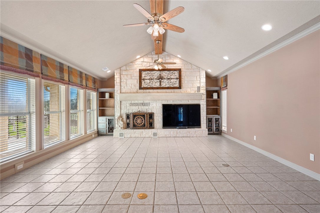 Bryan, Texas, 77808, United States, 6 Bedrooms Bedrooms, ,8 BathroomsBathrooms,Residential,Active,1959934