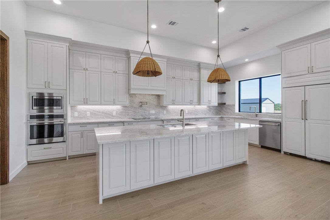 College Station, Texas, 77845, United States, 3 Bedrooms Bedrooms, ,3 BathroomsBathrooms,Residential,Active,2011841