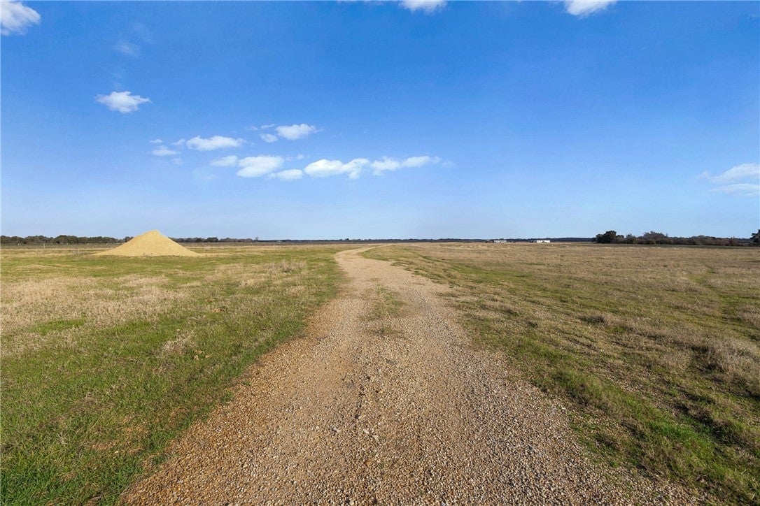 Cameron, Texas, 76520, United States, 5 Bedrooms Bedrooms, ,4 BathroomsBathrooms,Residential,Active,1898025