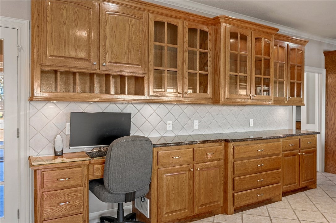 Bryan, Texas, 77808, United States, 6 Bedrooms Bedrooms, ,8 BathroomsBathrooms,Residential,Active,1959934