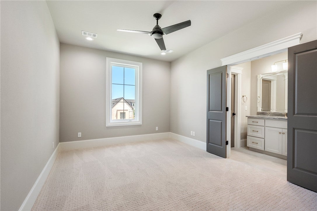 Bryan, Texas, 77802, United States, 4 Bedrooms Bedrooms, ,5 BathroomsBathrooms,Residential,Active,1747345