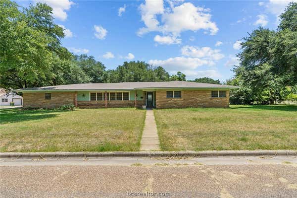 510 CALVERT ST, HEARNE, TX 77859 - Image 1