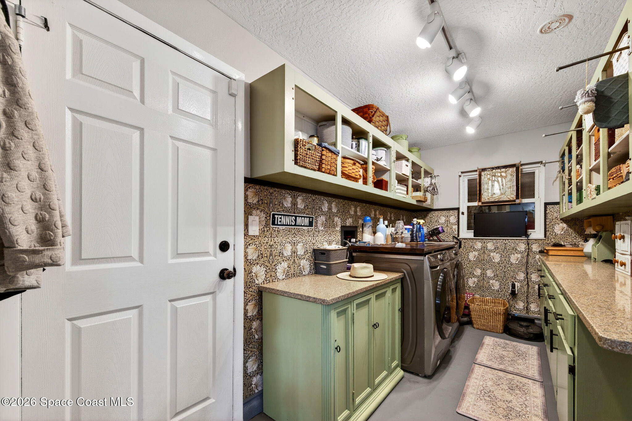 Cocoa Beach, Florida, 32931, United States, 3 Bedrooms Bedrooms, ,2 BathroomsBathrooms,Residential,Active,2027317