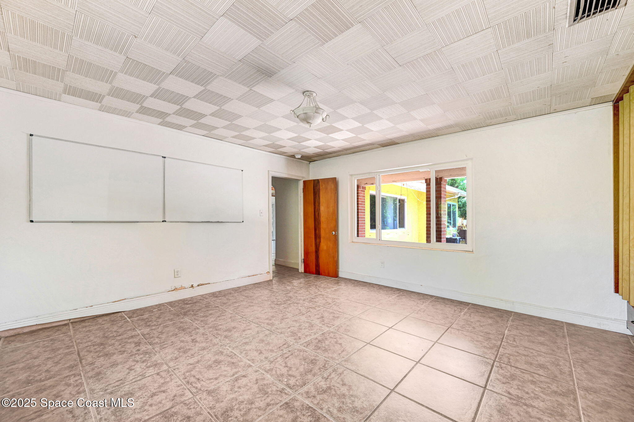 Indialantic, Florida, 32903, United States, 3 Bedrooms Bedrooms, ,2 BathroomsBathrooms,Residential,Active,1999941