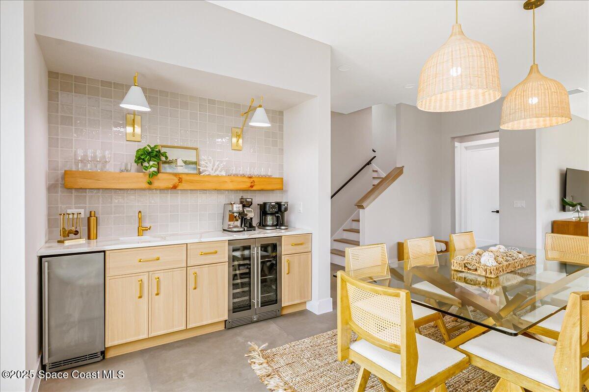 Cocoa Beach, Florida, 32931, United States, 5 Bedrooms Bedrooms, ,4 BathroomsBathrooms,Residential,Active,1954326