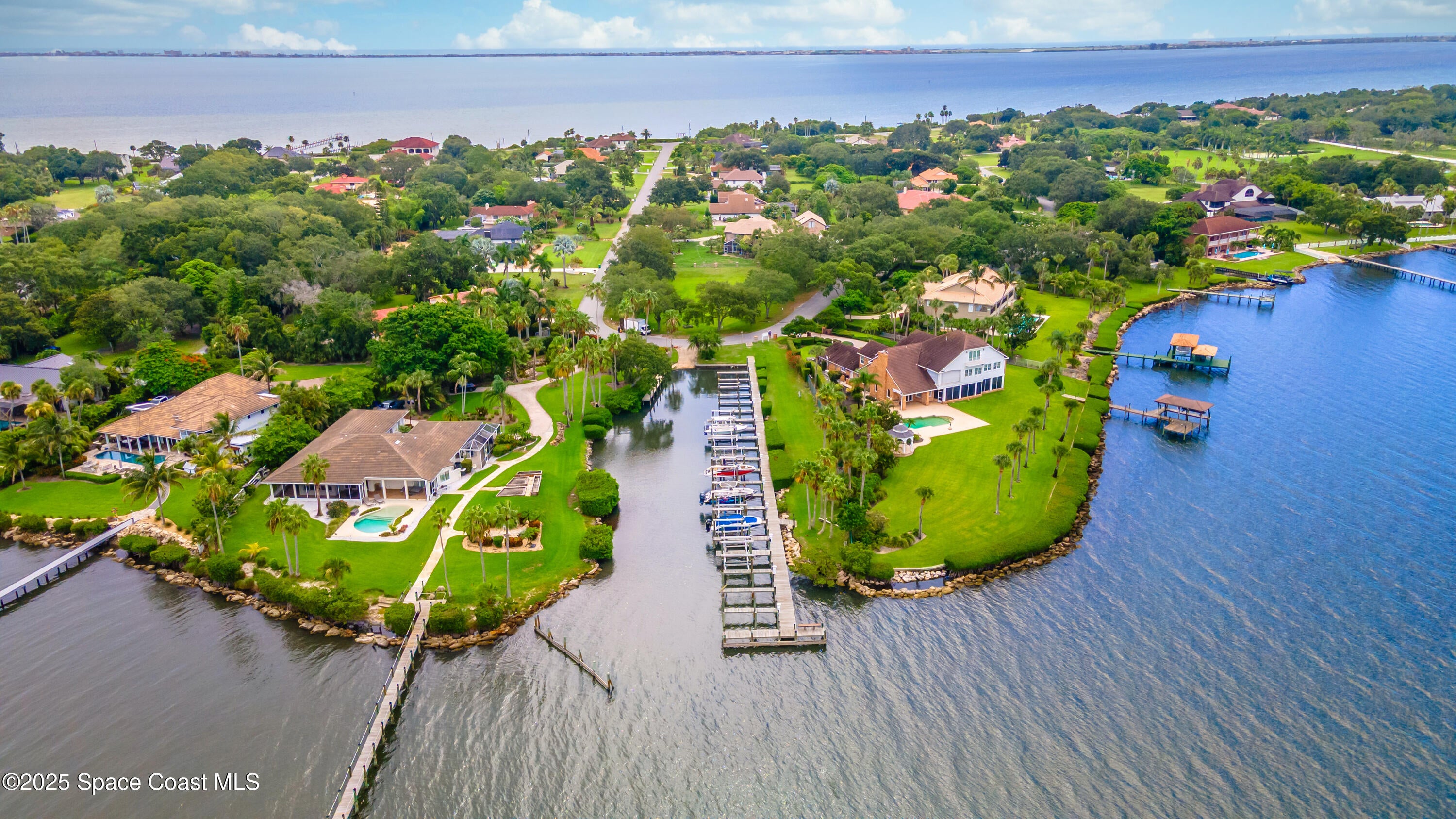 Merritt Island, Florida, 32952, United States, 5 Bedrooms Bedrooms, ,4 BathroomsBathrooms,Residential,Active,1909602