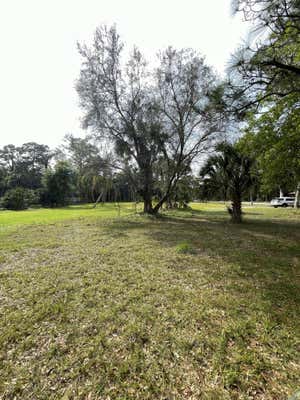 6915 SHERIDAN RD, MELBOURNE, FL 32904, photo 4 of 5