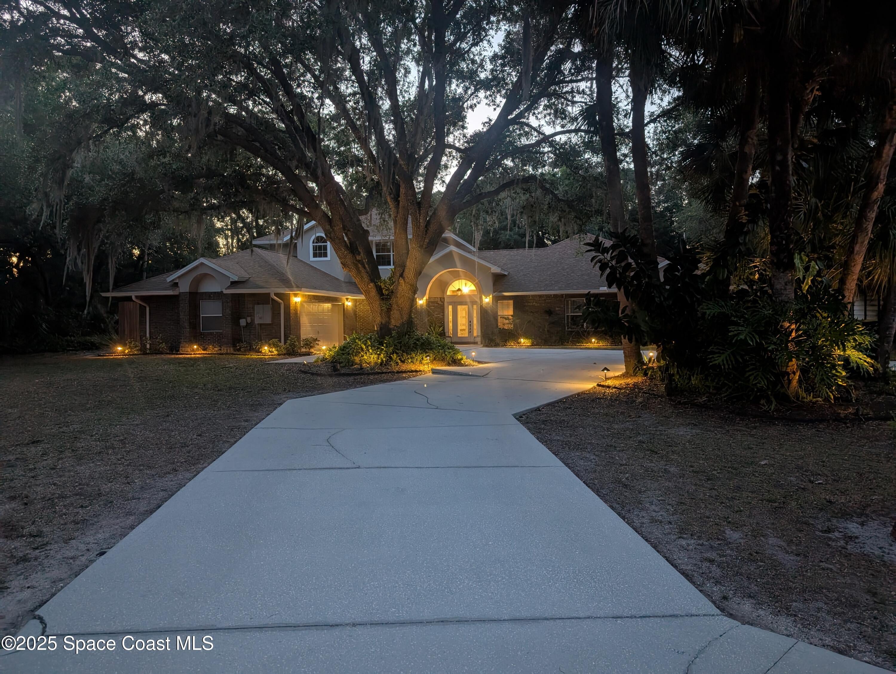 Titusville, Florida, 32780, United States, 6 Bedrooms Bedrooms, ,4 BathroomsBathrooms,Residential,Active,1790940