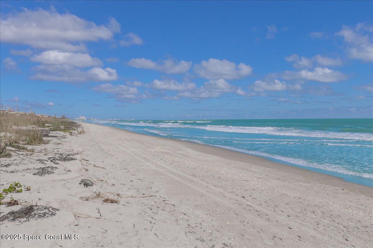 Cocoa Beach, Florida, 32931, United States, 5 Bedrooms Bedrooms, ,4 BathroomsBathrooms,Residential,Active,1954326