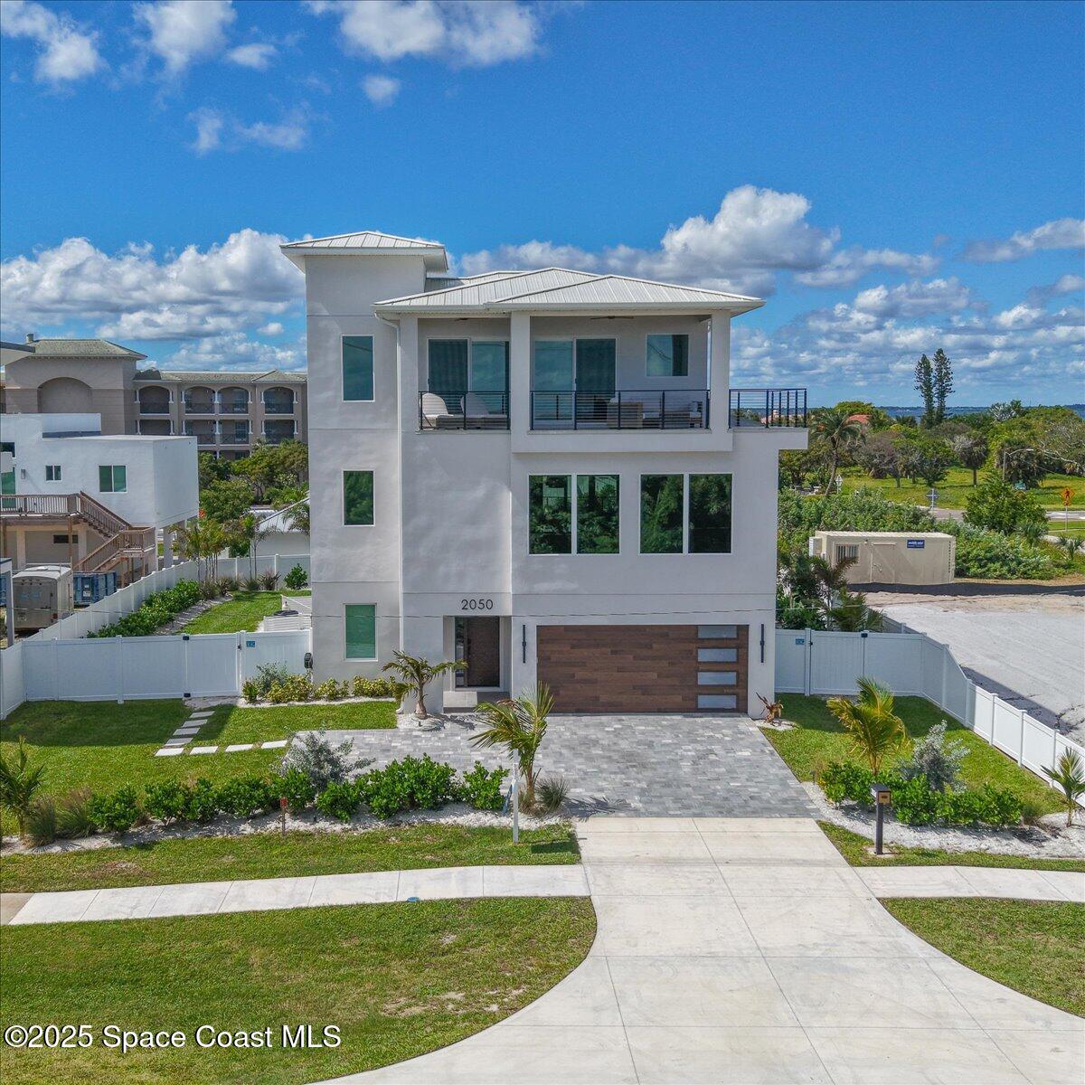 Cocoa Beach, Florida, 32931, United States, 5 Bedrooms Bedrooms, ,4 BathroomsBathrooms,Residential,Active,1954326