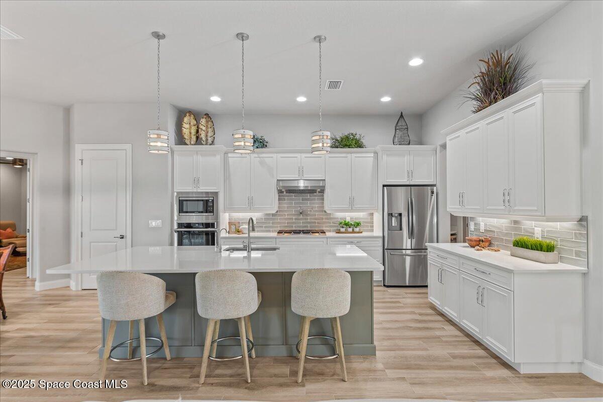 Melbourne, Florida, 32940, United States, 5 Bedrooms Bedrooms, ,4 BathroomsBathrooms,Residential,Active,2007130