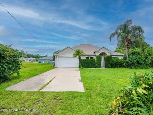 8575 90TH AVE, VERO BEACH, FL 32967, photo 2 of 31