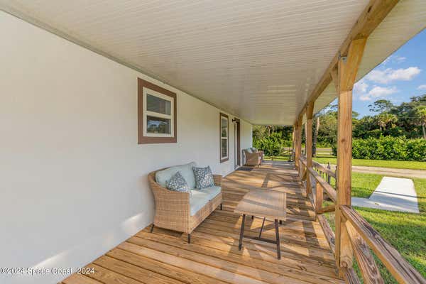 8110 PINE RIDGE TRL, SEBASTIAN, FL 32976 - Image 1