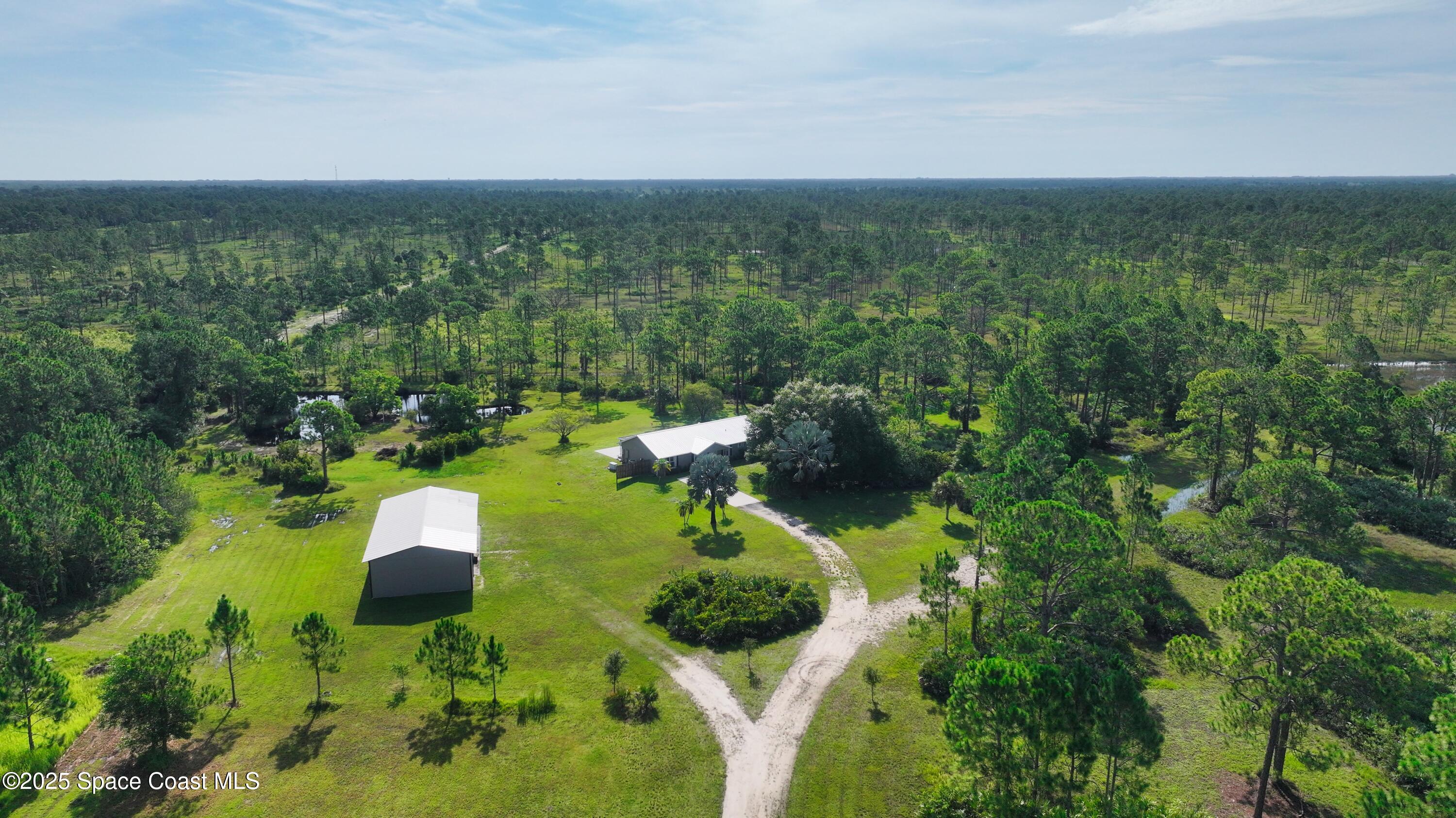 Fellsmere, Florida, 32948, United States, 3 Bedrooms Bedrooms, ,2 BathroomsBathrooms,Residential,Active,1908139