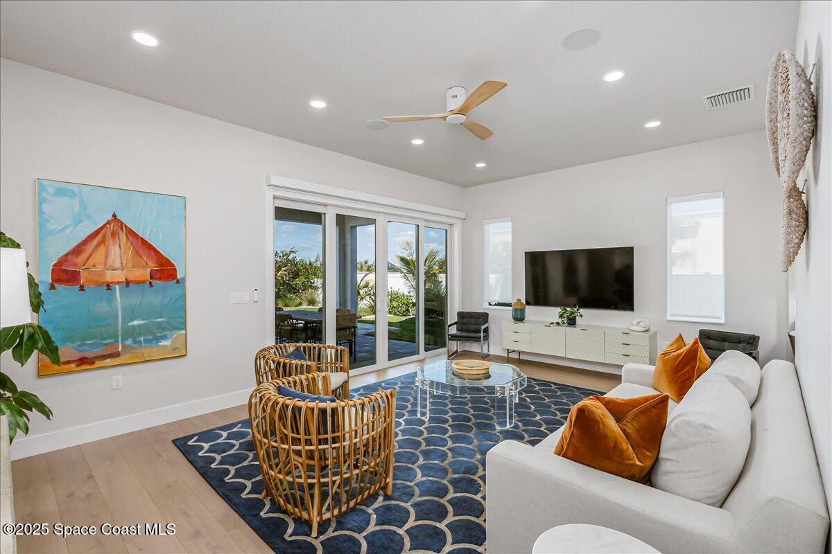 Cocoa Beach, Florida, 32931, United States, 5 Bedrooms Bedrooms, ,4 BathroomsBathrooms,Residential,Active,1954326