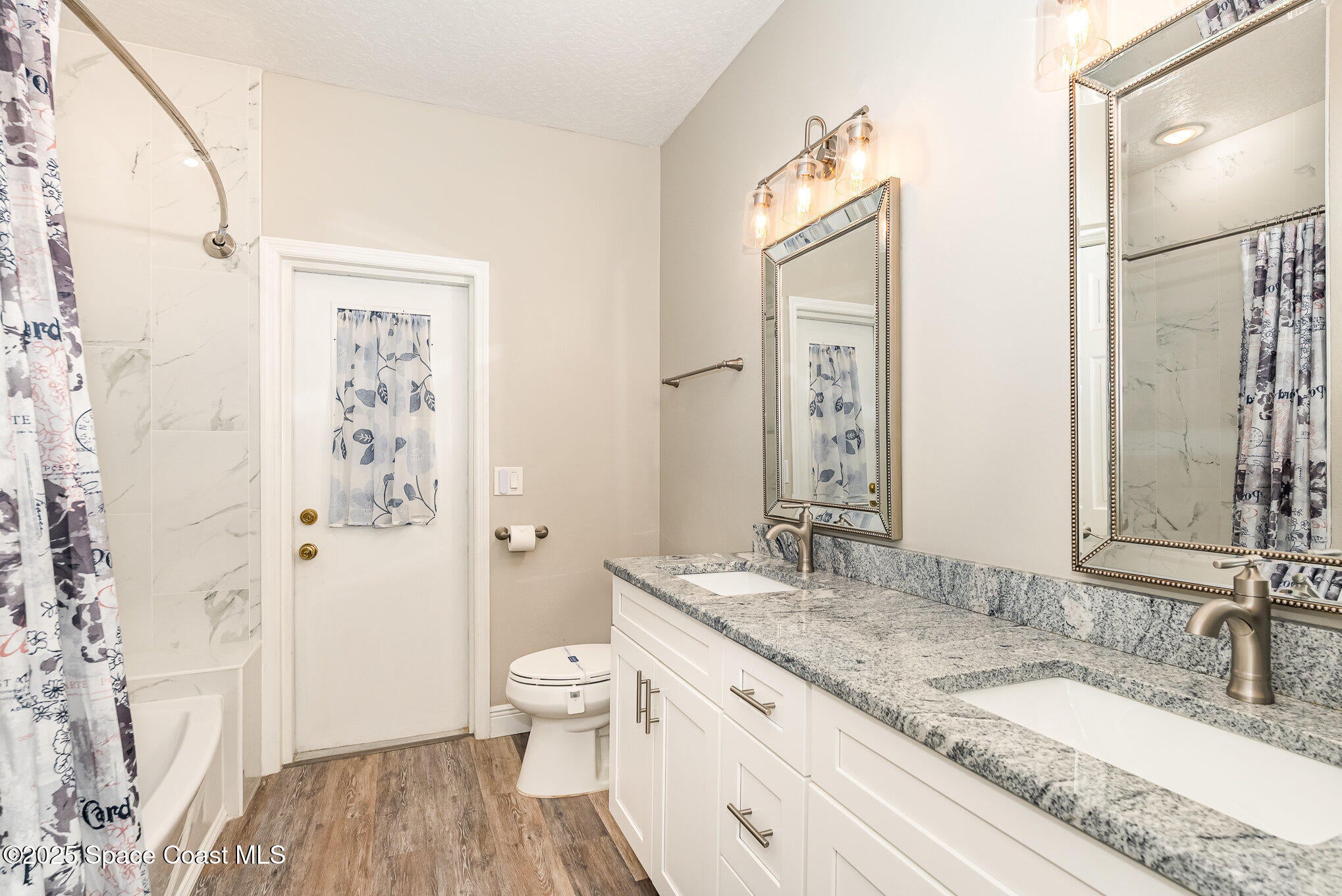 Titusville, Florida, 32780, United States, 6 Bedrooms Bedrooms, ,4 BathroomsBathrooms,Residential,Active,1790940