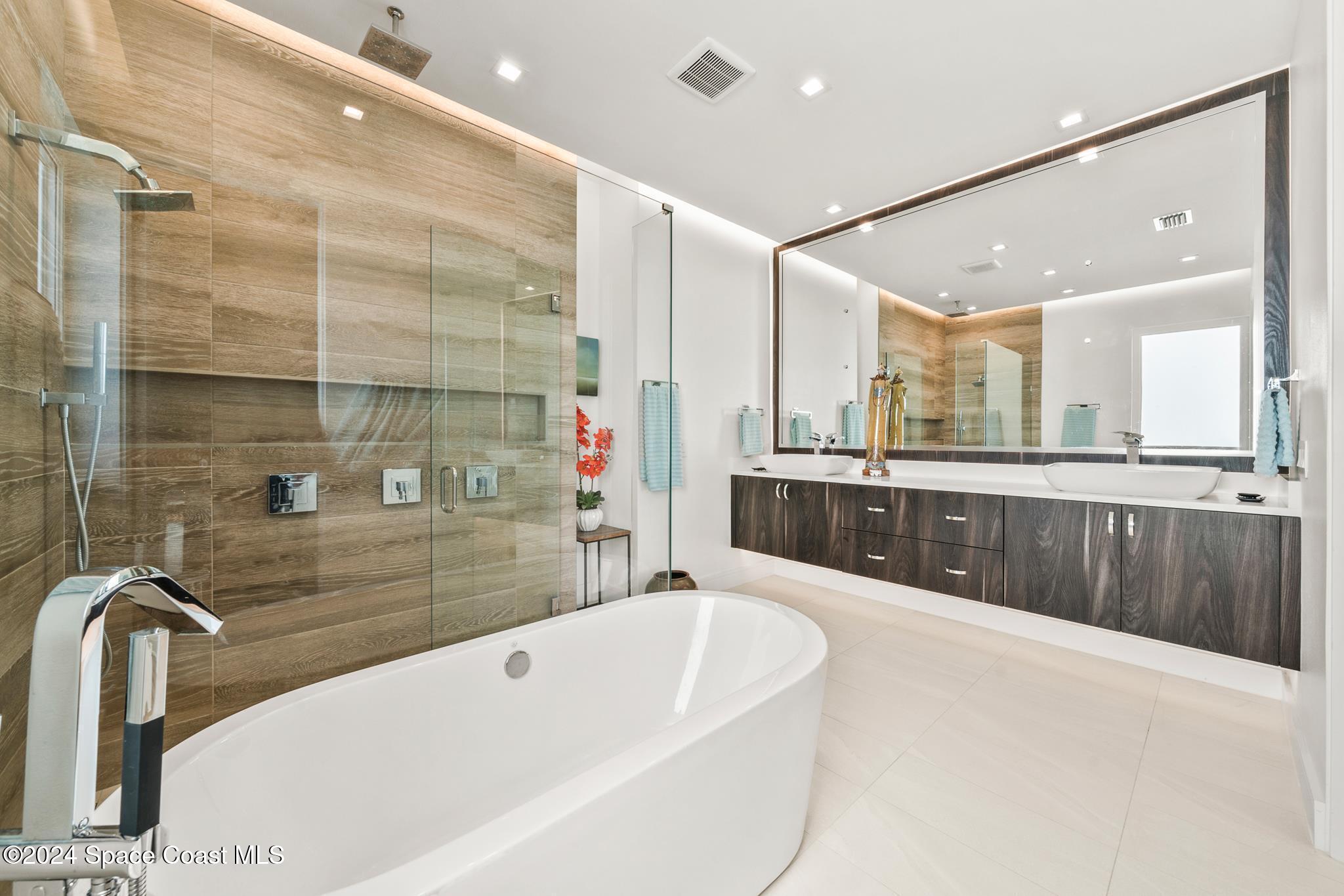 Melbourne, Florida, 32940, United States, ,4 BathroomsBathrooms,Residential,Active,1764890