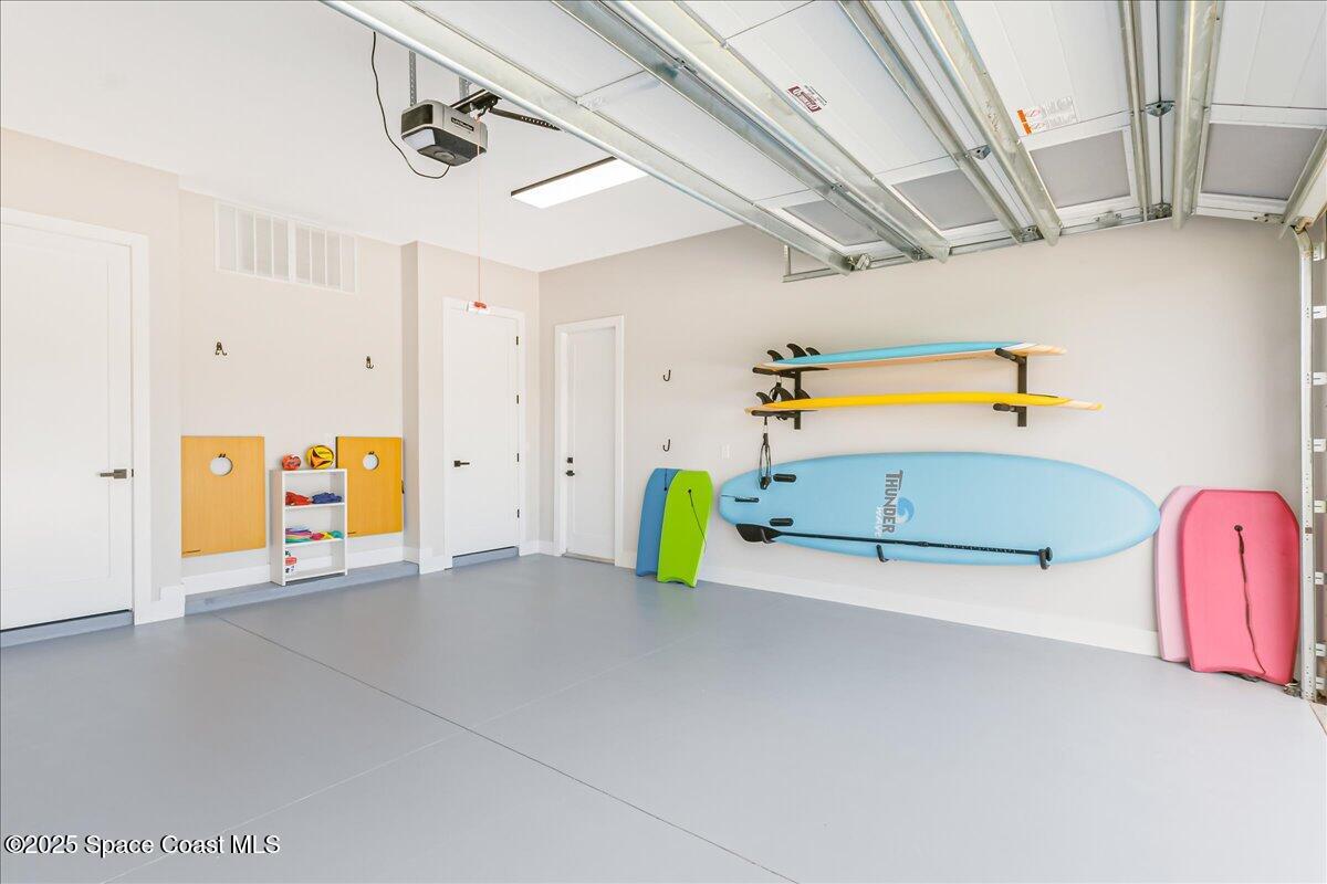 Cocoa Beach, Florida, 32931, United States, 5 Bedrooms Bedrooms, ,4 BathroomsBathrooms,Residential,Active,1954326