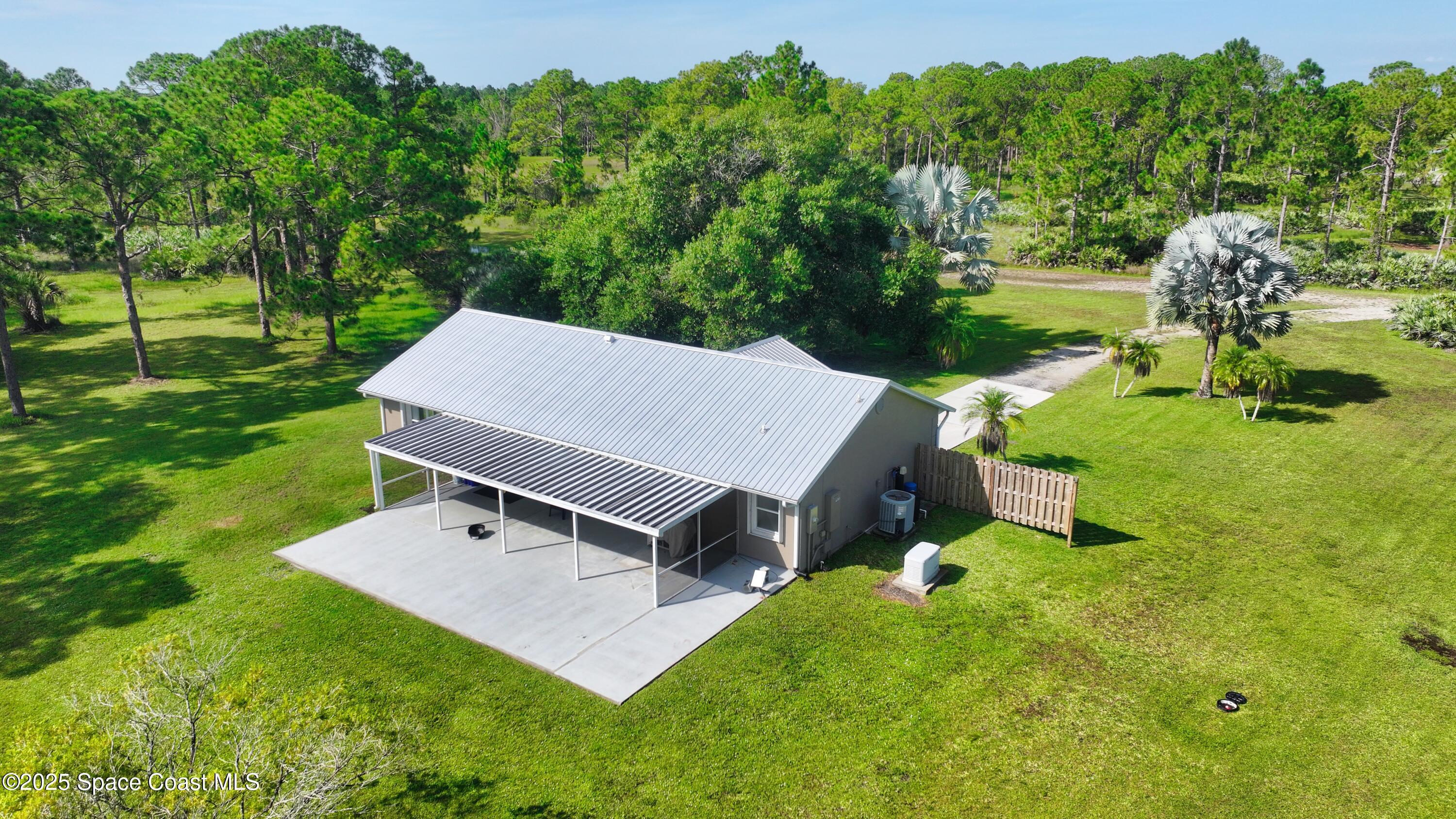 Fellsmere, Florida, 32948, United States, 3 Bedrooms Bedrooms, ,2 BathroomsBathrooms,Residential,Active,1908139