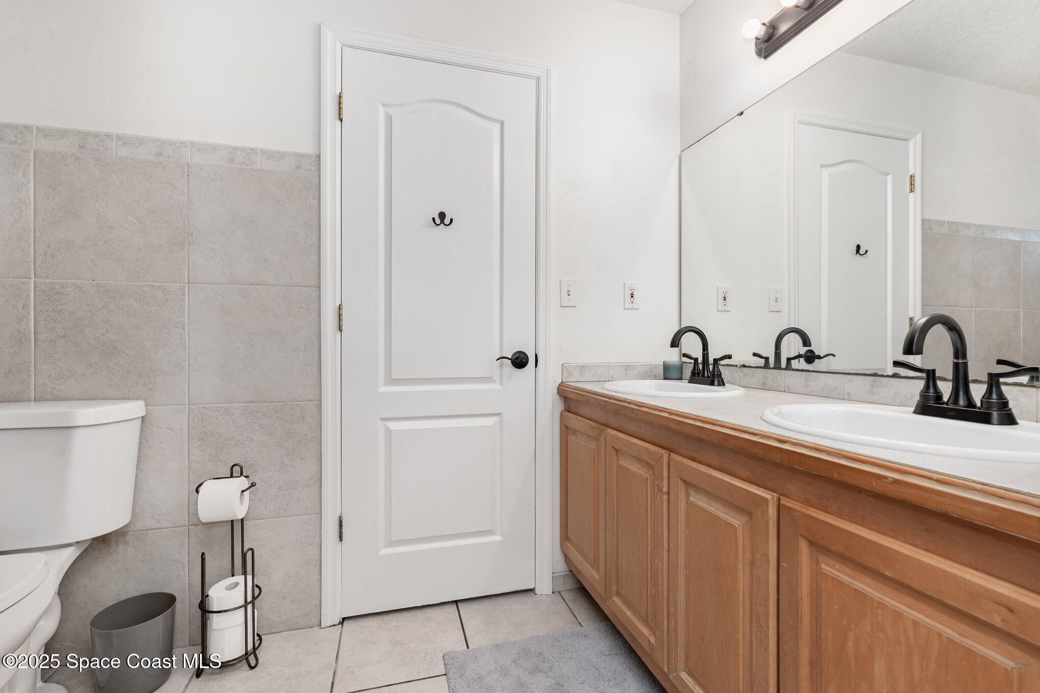 Grant-Valkaria, Florida, 32950, United States, 5 Bedrooms Bedrooms, ,4 BathroomsBathrooms,Residential,Active,1990601