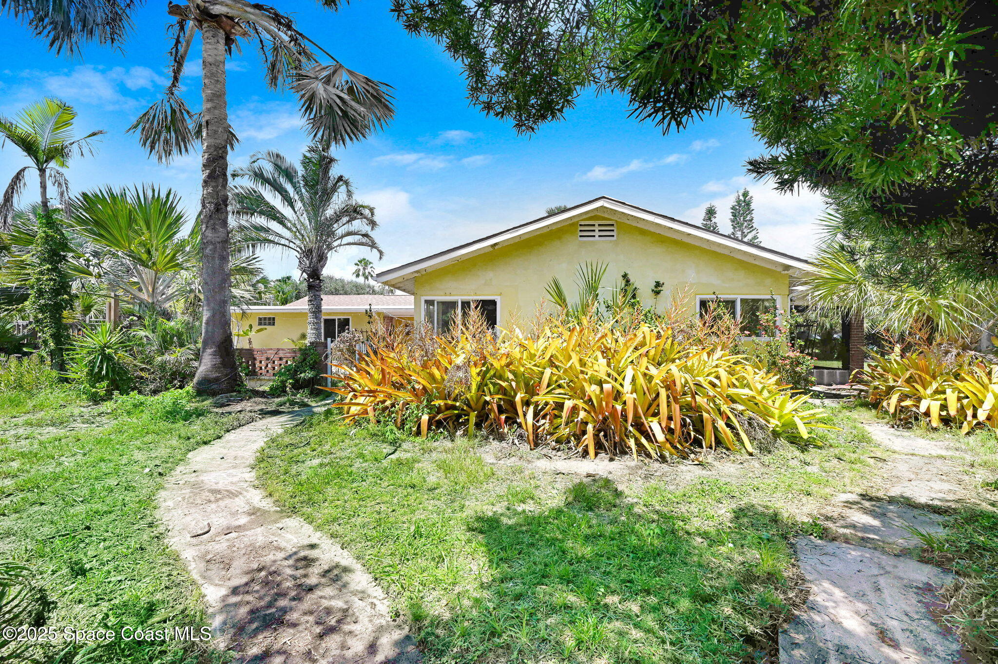 Indialantic, Florida, 32903, United States, 3 Bedrooms Bedrooms, ,2 BathroomsBathrooms,Residential,Active,1999941