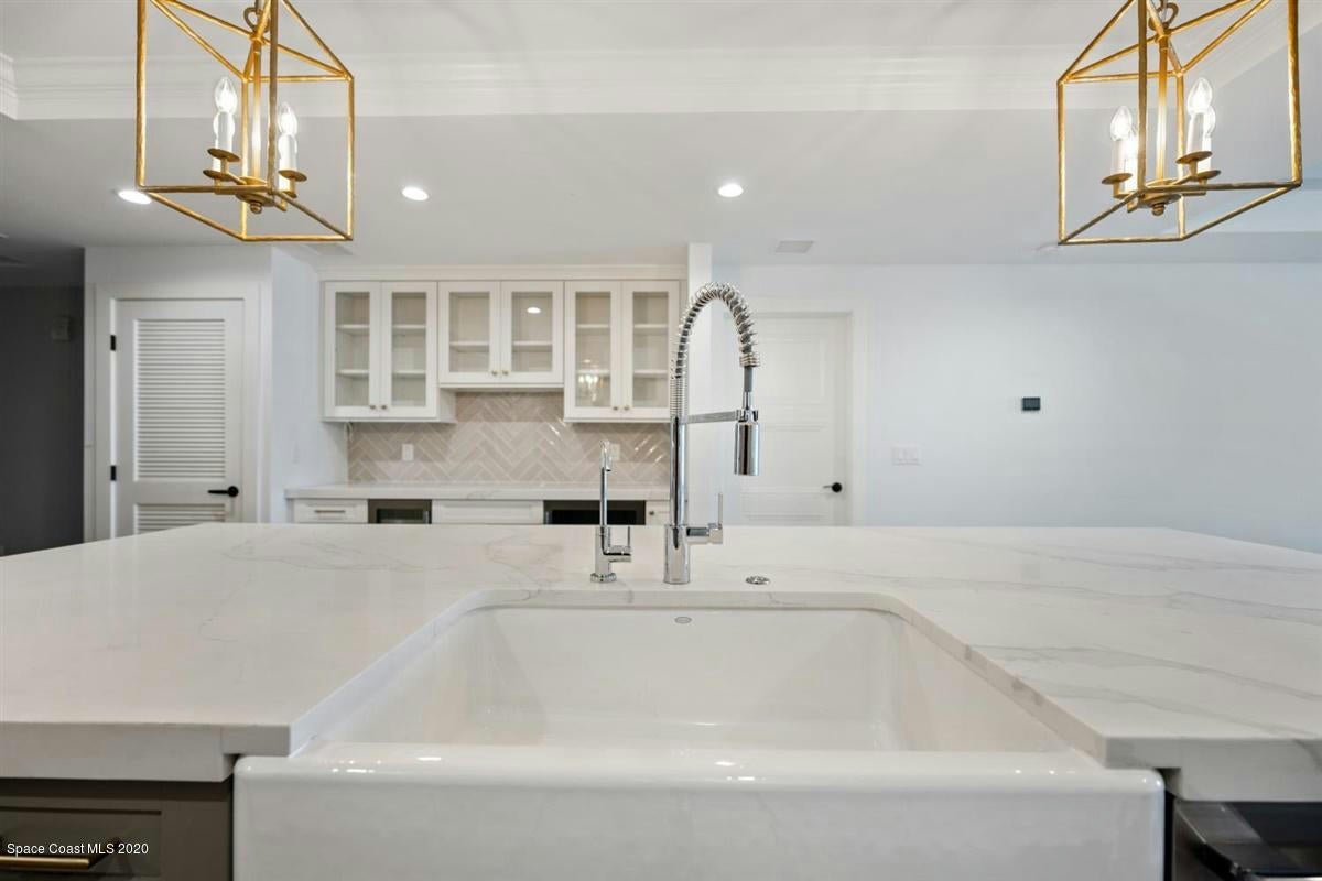 Satellite Beach, Florida, 32937, United States, ,4 BathroomsBathrooms,Residential,Pending,1769547