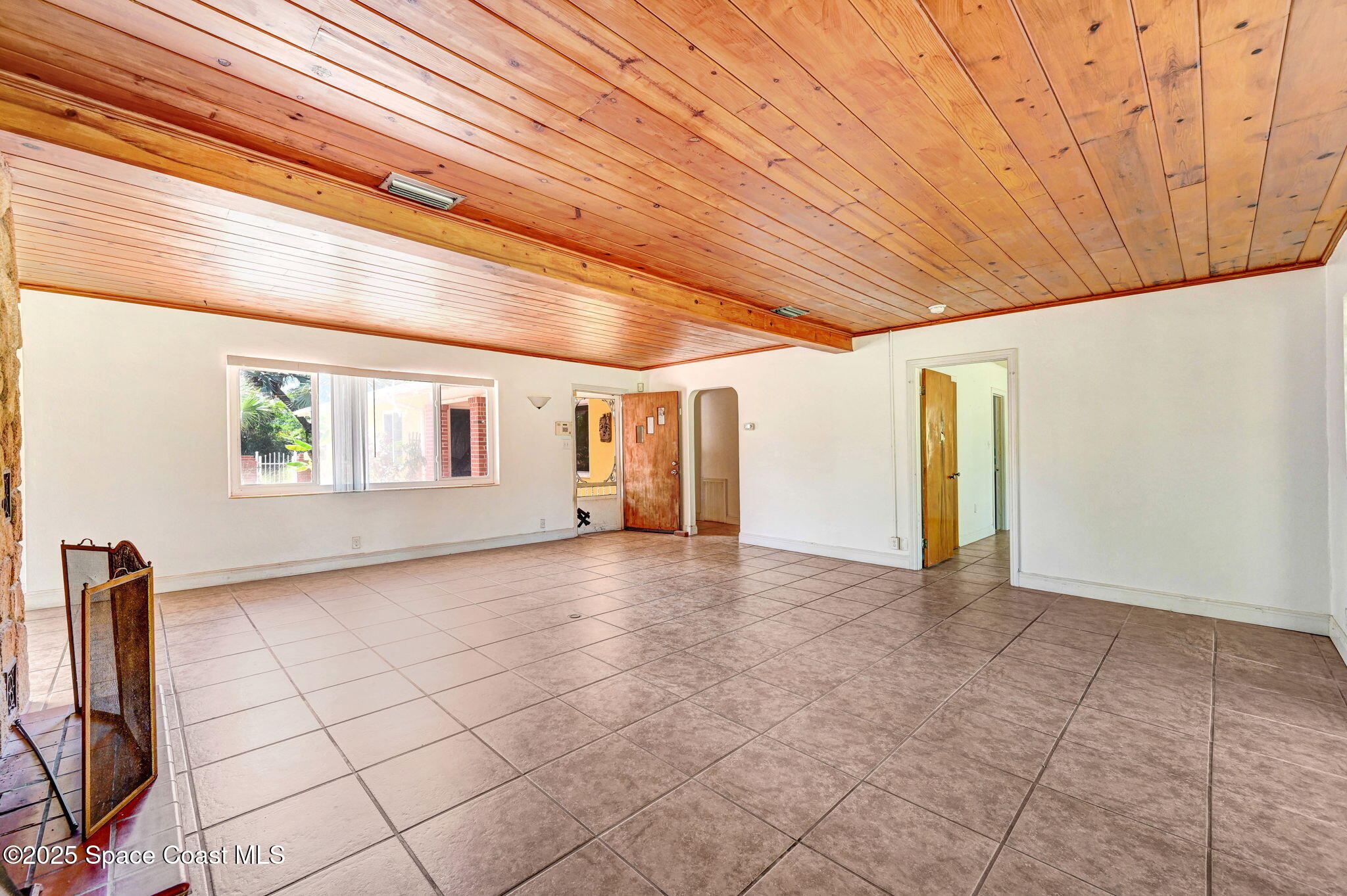 Indialantic, Florida, 32903, United States, 3 Bedrooms Bedrooms, ,2 BathroomsBathrooms,Residential,Active,1999941