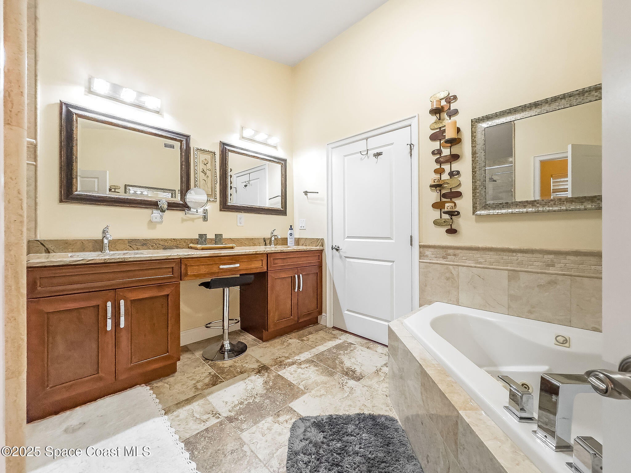 Melbourne, Florida, 32901, United States, 2 Bedrooms Bedrooms, ,2 BathroomsBathrooms,Residential,Active,1902939