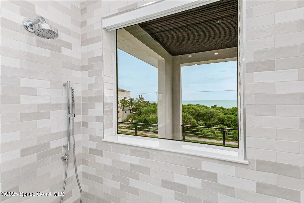 Cocoa Beach, Florida, 32931, United States, 5 Bedrooms Bedrooms, ,4 BathroomsBathrooms,Residential,Active,1954326