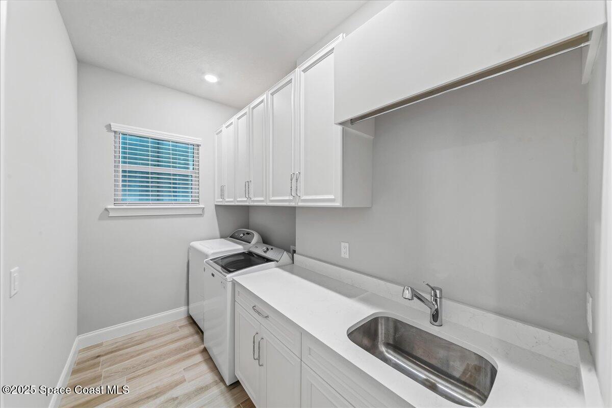 Melbourne, Florida, 32940, United States, 5 Bedrooms Bedrooms, ,4 BathroomsBathrooms,Residential,Active,2007130