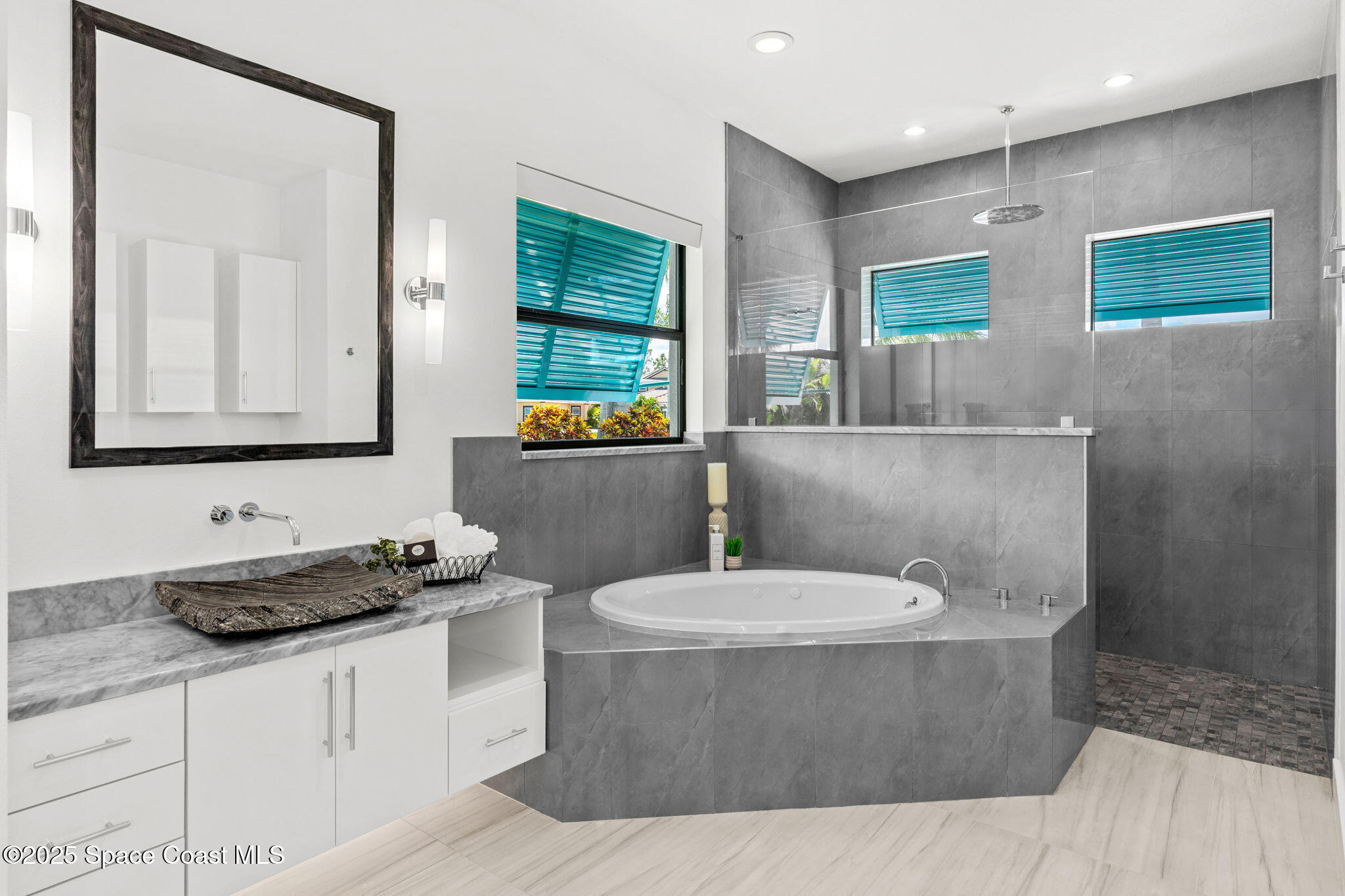 Melbourne, Florida, 32934, United States, 5 Bedrooms Bedrooms, ,3 BathroomsBathrooms,Residential,Active,1944043