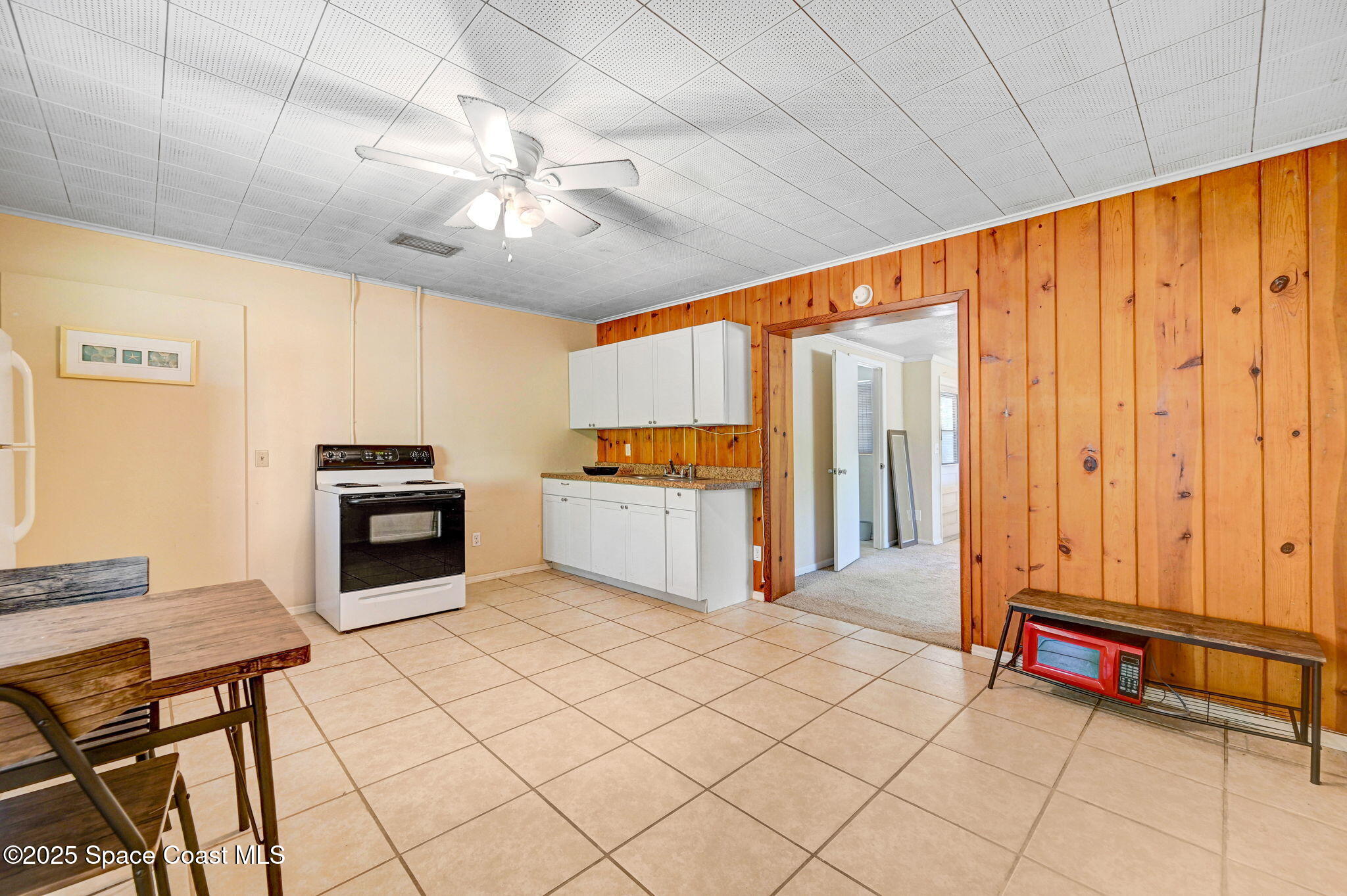 Indialantic, Florida, 32903, United States, 3 Bedrooms Bedrooms, ,2 BathroomsBathrooms,Residential,Active,1999941