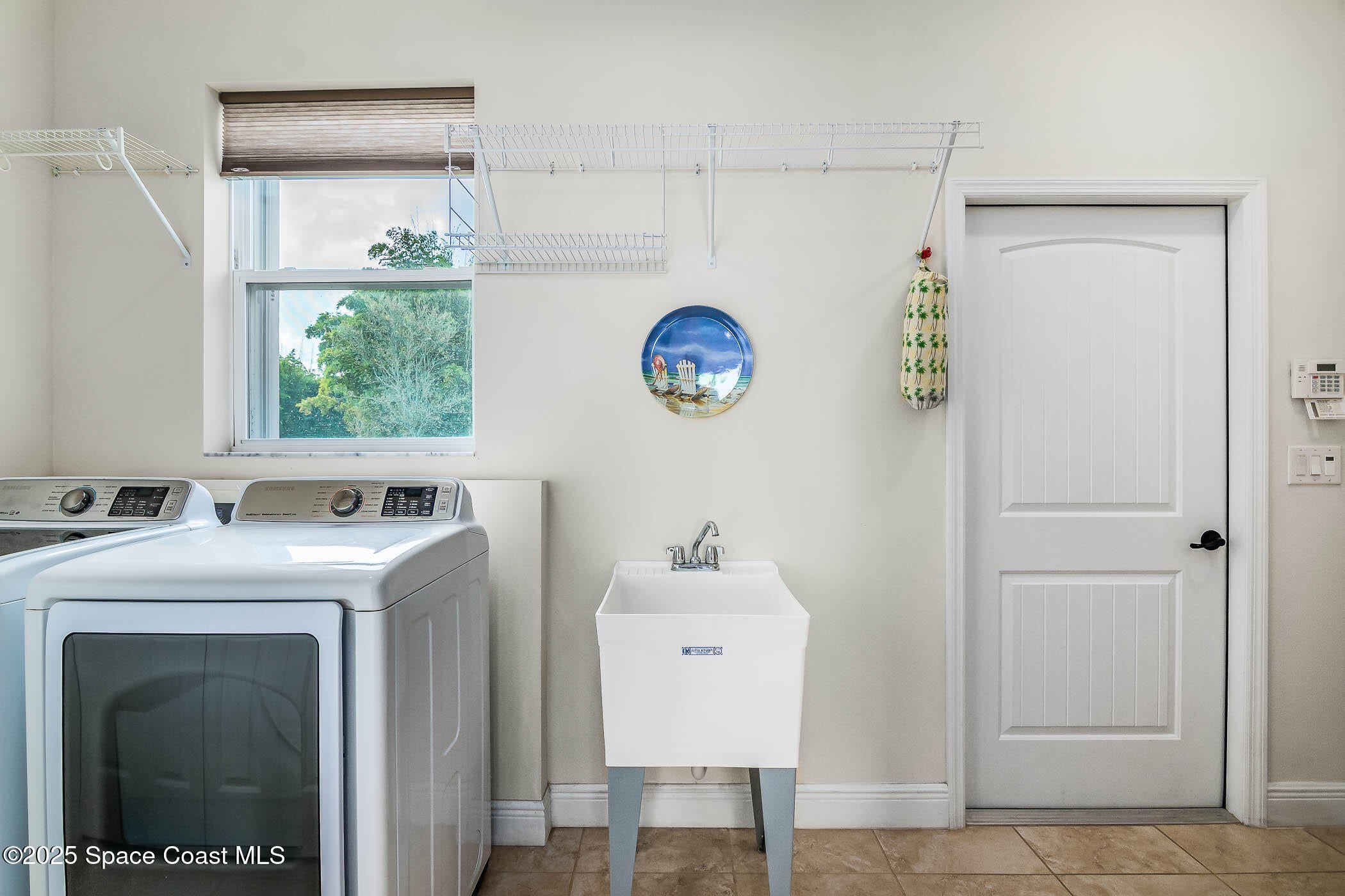 Rockledge, Florida, 32955, United States, 4 Bedrooms Bedrooms, ,3 BathroomsBathrooms,Residential,Contingent,2007057