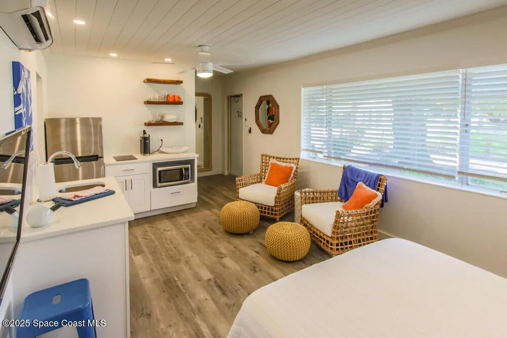 Sebastian, Florida, 32958, United States, 15 Bedrooms Bedrooms, ,13 BathroomsBathrooms,Residential,Active,1926708