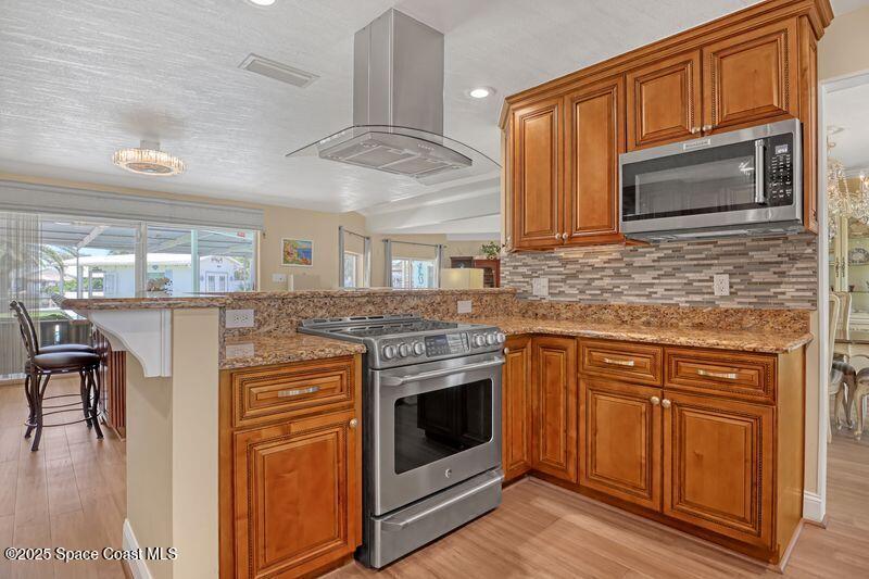 Cocoa Beach, Florida, 32931, United States, 4 Bedrooms Bedrooms, ,4 BathroomsBathrooms,Residential,Active,1899881