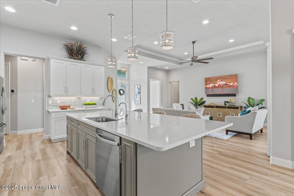 Melbourne, Florida, 32940, United States, 5 Bedrooms Bedrooms, ,4 BathroomsBathrooms,Residential,Active,2007130