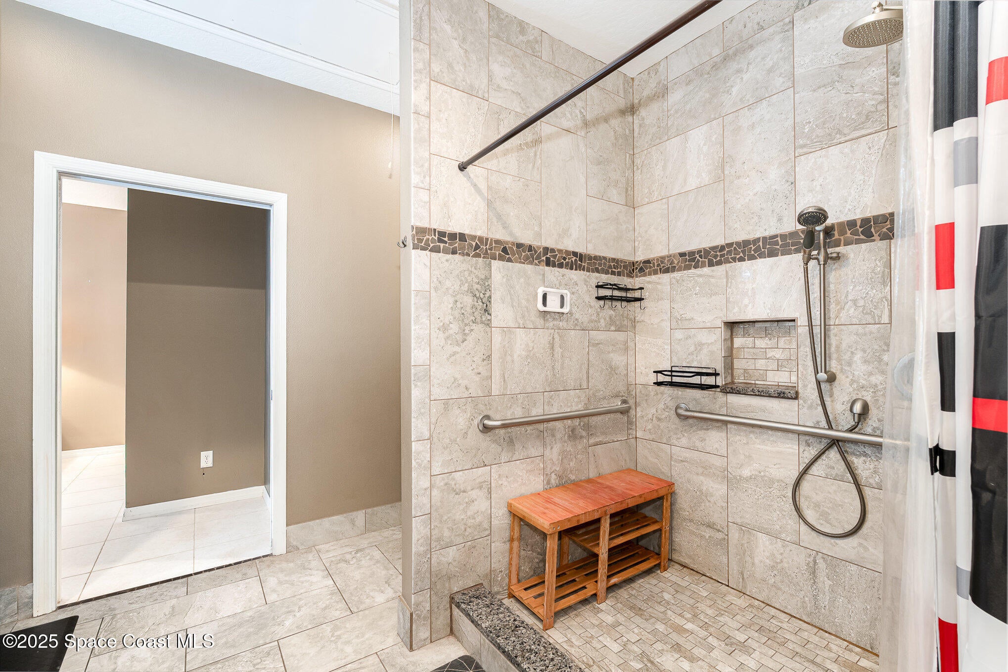 Titusville, Florida, 32780, United States, 6 Bedrooms Bedrooms, ,4 BathroomsBathrooms,Residential,Active,1790940