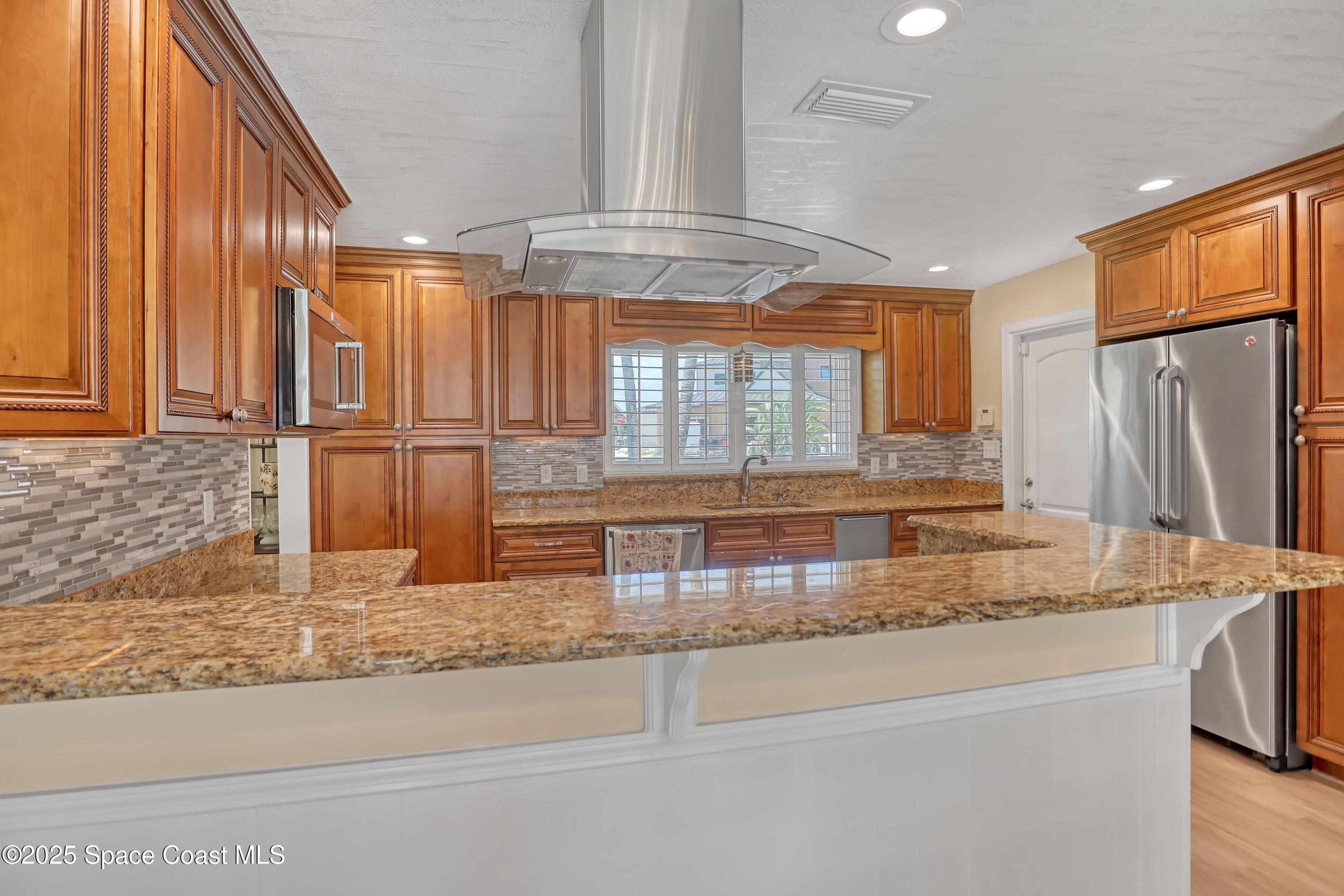 Cocoa Beach, Florida, 32931, United States, 4 Bedrooms Bedrooms, ,4 BathroomsBathrooms,Residential,Active,1899881